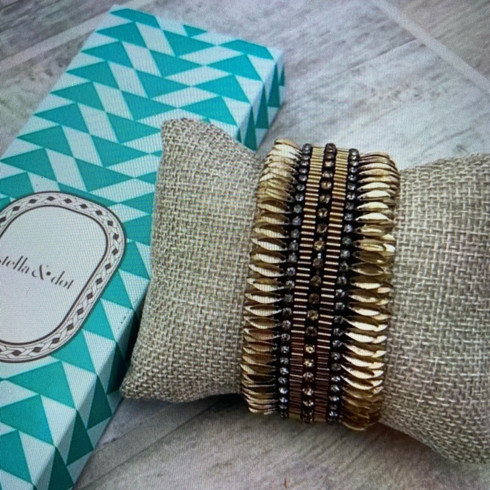 Gold Pegasus STELLA&DOT Bracelet